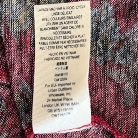 Free People Floral Red Women's Top Size Large Long Ruffle Sleeves Crew Neck - Picture 3 of 8